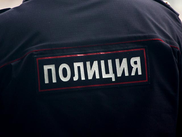 В Москве задержали участников пикета за отставку мэра столицы Сергея Собянина. Акция была согласована с мэрией. Полиция задержала троих активистов, один из которых уже отпущен