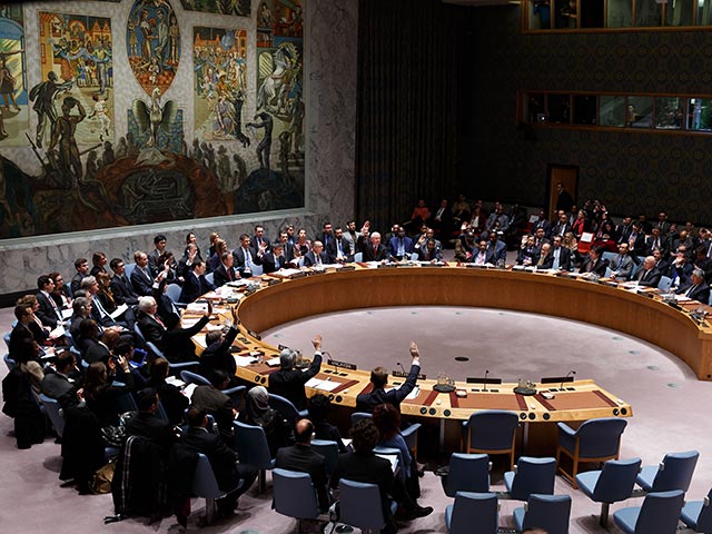 Сирийская оппозиция скептически отнеслась к резолюции ООН по Сирии, принятой в ночь на 19 декабря. Противники сирийского президента Башара Асада сочли документ нереализуемым