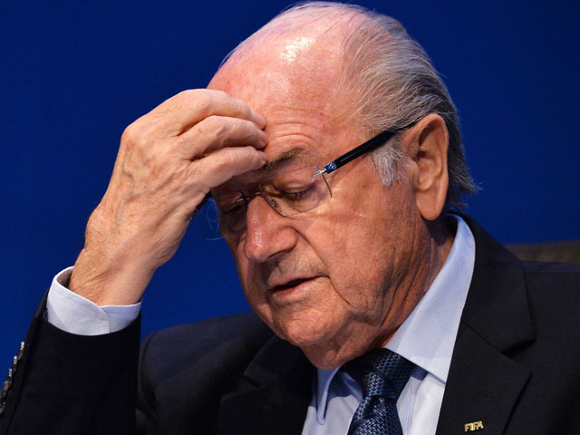 Блаттер сказал, что комитет по этике ФИФА снял с него обвинения в коррупции