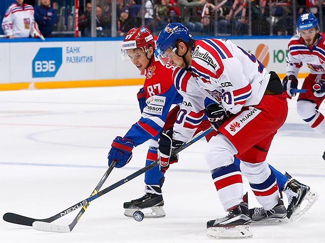 В своем заключительном матче Кубка Первого канала хоккеисты сборной России со счетом 2:4 уступили команде Чехии, хотя по ходу второго тайма были впереди