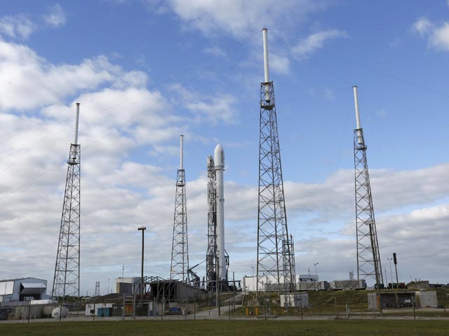 В США с космодрома на мысе Канаверал (штат Флорида) во вторник в 4:29 по московскому времени успешно стартовала ракета Falcon 9 компании SpaceX