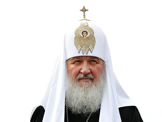 Патриарх Кирилл призывал противостоять осквернению священных символов в рамках закона  