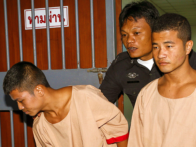 В четверг суд Таиланда вынес приговор двум нелегальным мигрантам из Мьянмы, которых признали виновными в зверском двойном убийстве туристов, приехавших из Великобритании