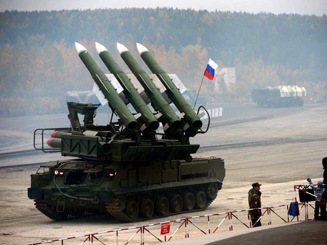 Россия самыми быстрыми темпами с периода холодной войны наращивает свой военный потенциал, что усиливает напряженность в отношениях с Западом