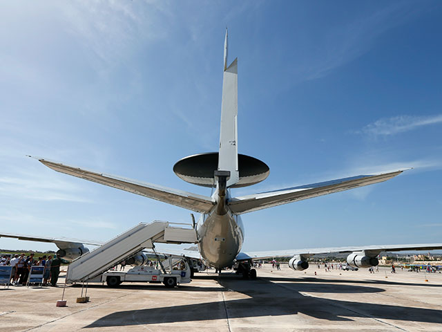 НАТО перебросит несколько самолетов-разведчиков Boeing E-3 Sentry из Германии в Турцию.