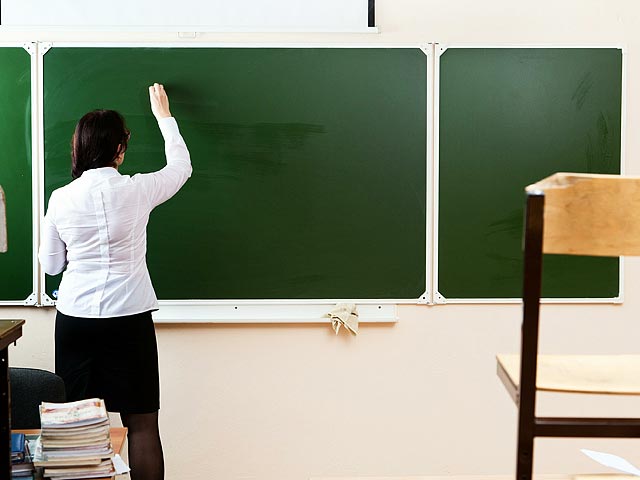 В Забайкалье педагоги еще одной школы сообщили о проблемах с получением зарплат