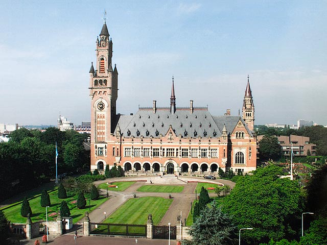 Суд в Гааге рассмотрит жалобу России на решение по жалобе акционеров ЮКОСа в феврале  