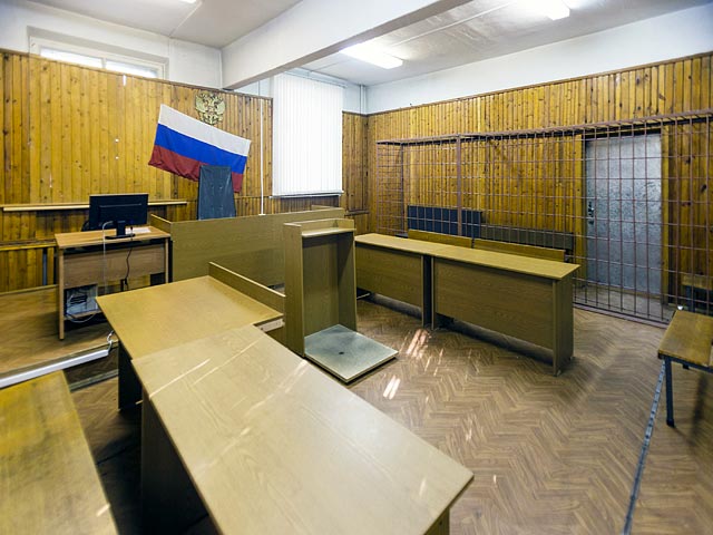 Во Владивостоке судят морпеха, зарезавшего под Новый год приятеля, его мать и бабушку