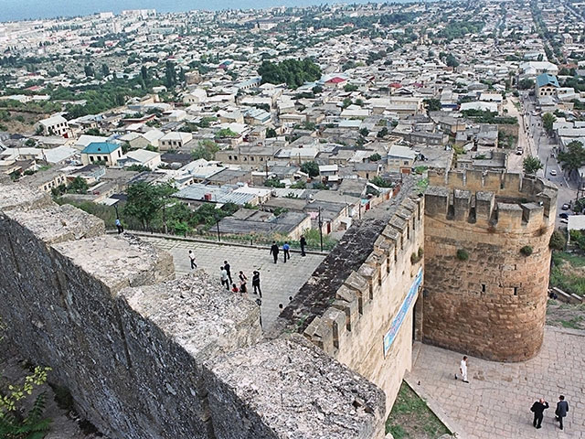 В Дагестане обстреляли людей на смотровой площадке крепости "Нарын-Кала"