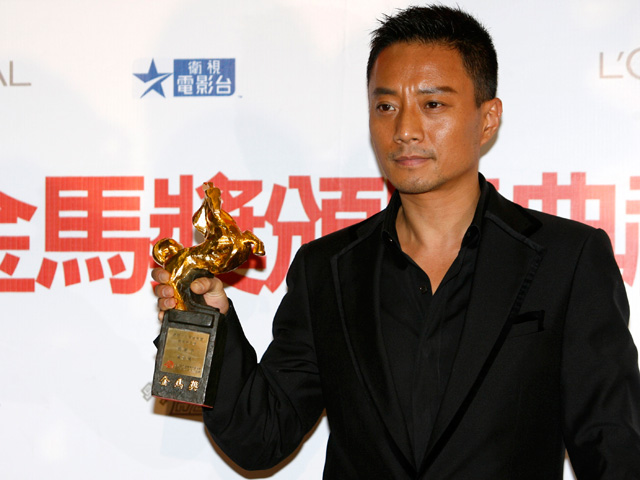Специально разработанный для фильма "Опадающий лист" грим для китайского актера Чжана Ханя вызвал разочарование у его поклонни