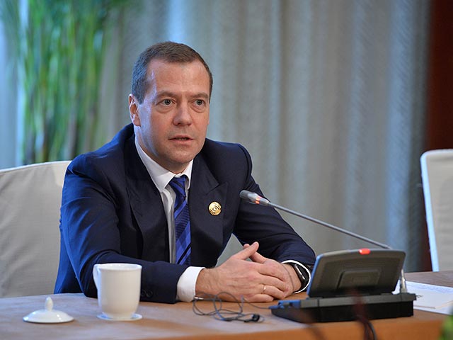 Премьер-министр РФ еще в августе 2015 года сообщил, что санкции против Киева вступят в силу только после внедрения зоны свободной торговли между Украиной и Евросоюзом