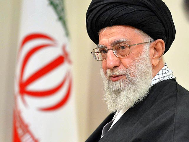  Верховный лидер Ирана Али Хаменеи пригрозил саудовцам "божественным возмездием", а Саудовская Аравия тем временем обвинила Иран в финансировании терроризма