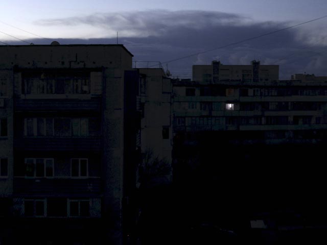 СМИ сообщают о многочисленных жалобах различного характера со стороны жителей Крыма в связи с введенными на полуострове жесткими режимом экономии электроэнергии