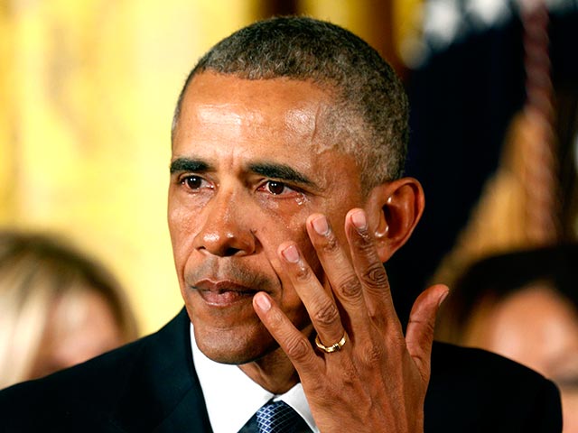 Президент США Барак Обама выступил в Белом доме с речью об ограничении оборота оружия в Соединенных Штатах. Американский лидер призвал усилить контроль за этой отраслью и тем самым уменьшить уровень насилия в обществе