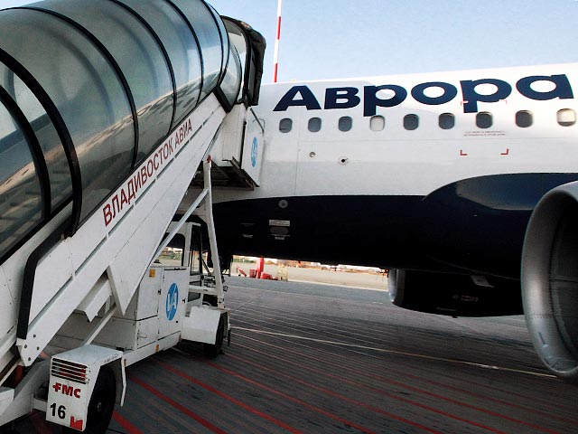 Самолет авиакомпании "Аврора" совершал перелет рейсом 5614 из Владивостока в Петропавловск-Камчатский. Во время полета один из его пассажиров, находясь в состоянии алкогольного опьянения, начал вести себя неадекватно
