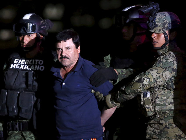Мексика планирует экстрадировать наркобарона Коротышку в США