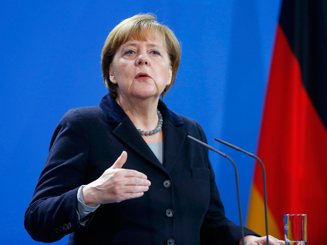 На фоне скандала, причиной которого стало массовое нападение на женщин в Кельне в новогоднюю ночь, канцлер Германии Ангела Меркель отменила свой визит на Всемирный экономический форум (ВЭФ) в Давосе