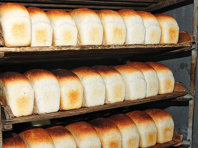 В Белоруссии отменяют "государственные" цены на хлеб, мясо и молоко