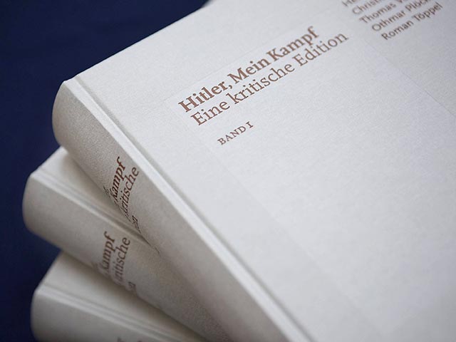 Сочиение фюрера, снабженное комментариями специалистов и получившее имя "Mein Kampf: Eine kritische Edition" ("Моя борьба: с критикой"), изначально было напечатано тиражом в 4 тысячи экземпляром, однако издатели получили уже более 15 тысяч заявок от покуп
