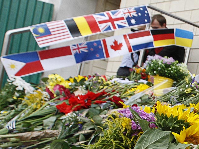 Родственники погибших при крушении малайзийского Boeing на Украине выразили недовольство медленным ходом расследования катастрофы