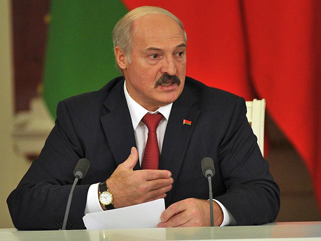 Президент Белоруссии Александр Лукашенко поручил силовым ведомствам "мгновенно" разбираться с боевиками, участвовавшими в боевых действиях на востоке Украины