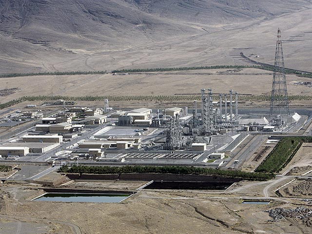Иран залил бетоном центральную часть ядерного реактора в Араке, выполнив тем самым одно из главных условий соглашения с международным сообществом по ядерной программе Тегерана