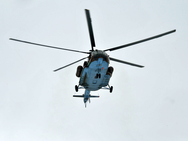 В Алтайском крае на трассе, ведущей от Барнаула к Новосибирску, приземлился вертолет Ми-8
