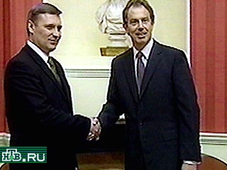 В Лондоне прошли переговоры Михаила Касьянова и Тони Блэра