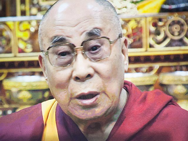 Далай-лама отправляется в США, где американские медики будут его обследовать. Сам лидер буддистов Тибета, правда, заявил, что на здоровье особо не жалуется