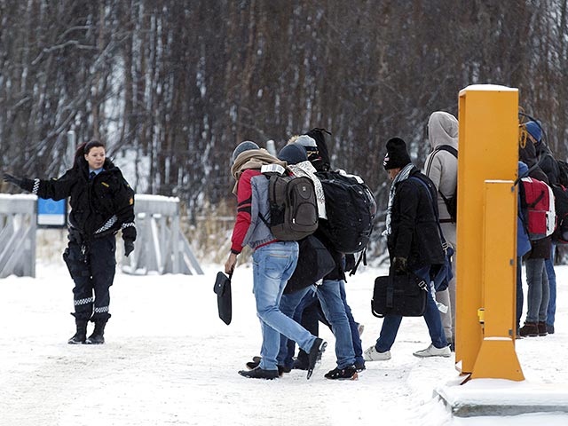 Полиция Норвегии сообщила об отмене ограничительных мер в отношении более 80 просителей убежища, которые прибыли в страну с территории России