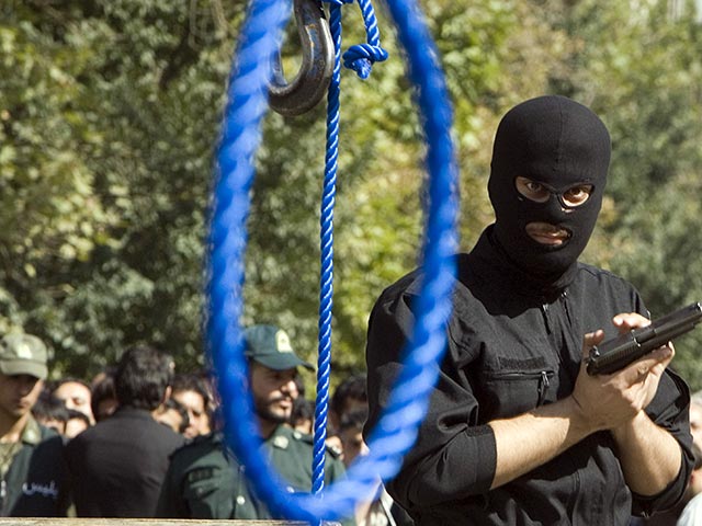 Иран остается мировым лидером по числу казней, применяемых к несовершеннолетним преступникам. С 2005 по 2015 годы в стране были приведены в исполнение 73 смертных приговора, вынесенных подросткам