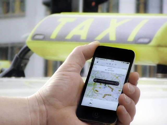 Департамент Москвы отвел месяц сервису такси Uber, работающему в российской столице, на подготовку соглашения об условиях работы
