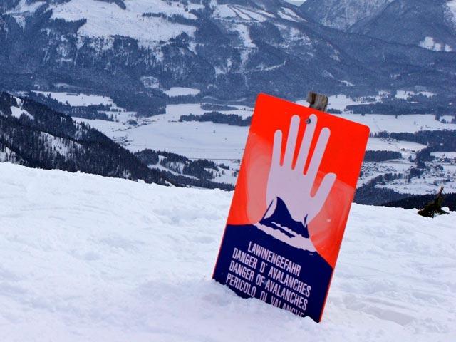 В Австрии группу туристов накрыло лавиной: пятеро погибших