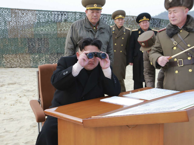 КНДР запустила ракету, президент Южной Кореи начала экстренное совещание