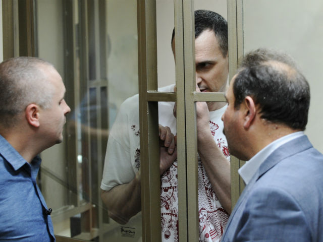 Осужденного украинца Олега Сенцова этапировали в Якутию