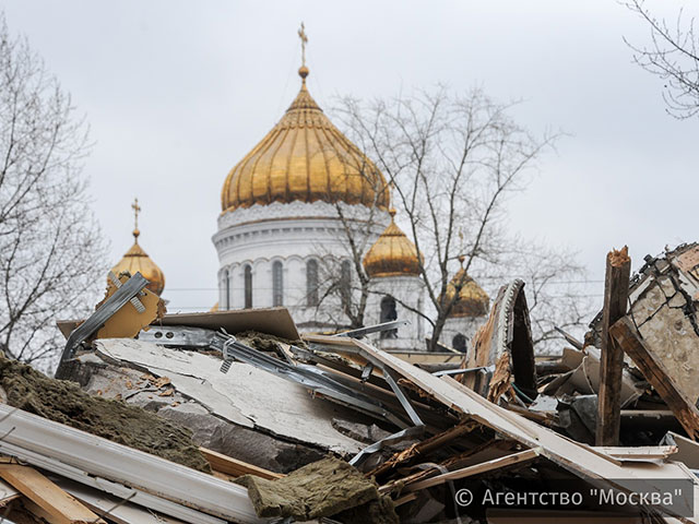 Представитель РПЦ предложил вместо снесенных в Москве торговых павильонов построить храмы 