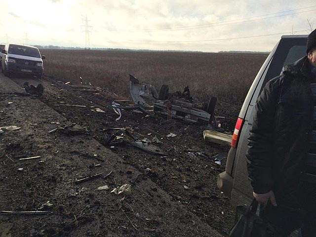 В районе Марьинки на Донбассе подорвался автомобиль, три человека погибли