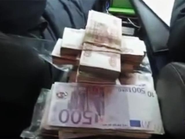 В Московской области полицейские задержали мошенников, которые вели незаконную банковскую деятельность с оборотом в миллиарды рублей