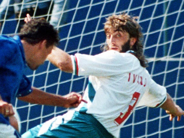 Известный в прошлом болгарский футболист Трифон Иванов скончался в субботу в возрасте 50 лет в результате инфаркта