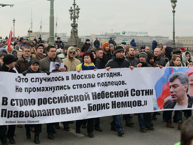 Организаторам акции в память об убитом политике Борисе Немцове удалось согласовать мероприятие с властями Санкт-Петербурга