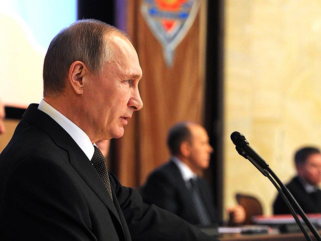 Президент РФ Владимир Путин сообщил, что у него имеется информация о подготовке недружественными силами за рубежом вмешательства в осенние выборы в Госдуму