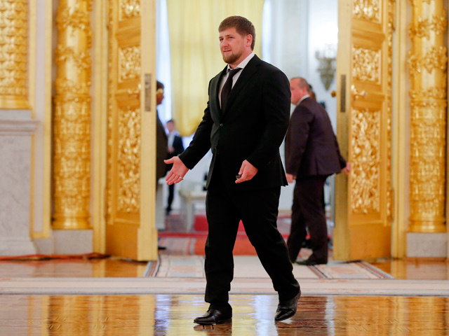 На фоне молчания Кремля глава Чечни Рамзан Кадыров, заявивший накануне о готовности уйти в отставку, призвал жителей республики не устраивать митингов в свою поддержку