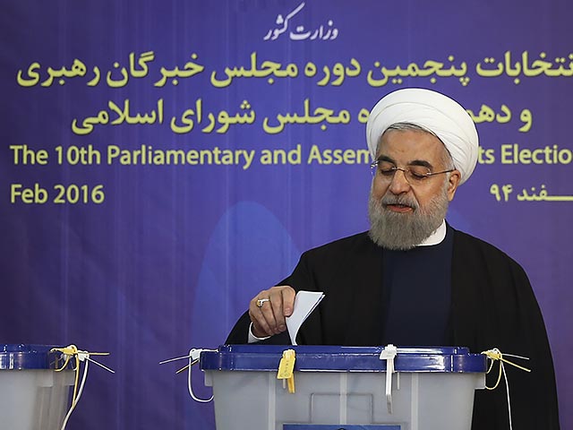 Сторонники президента Рухани побеждают на парламентских выборах в Иране