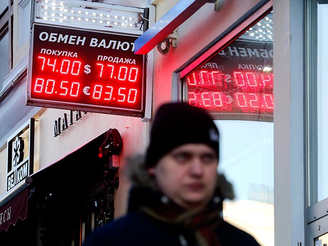 Рубль во вторник начал торги на Московской бирже с резкого укрепления к доллару и евро. Доллар опустился на Московской бирже ниже 74 рублей впервые с 6 января, евро опустился ниже 80,5 рубля, чего также не отмечалось с 6 января