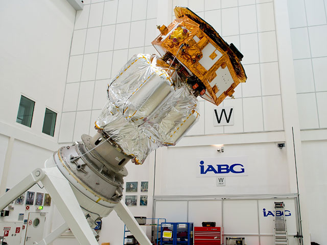 Космический зонд Европейского космического агентства LISA Pathfinder, предназначенный для проверки общей теории относительности, начинает ряд экспериментов на расстоянии примерно в 1,5 млн километров от Земли