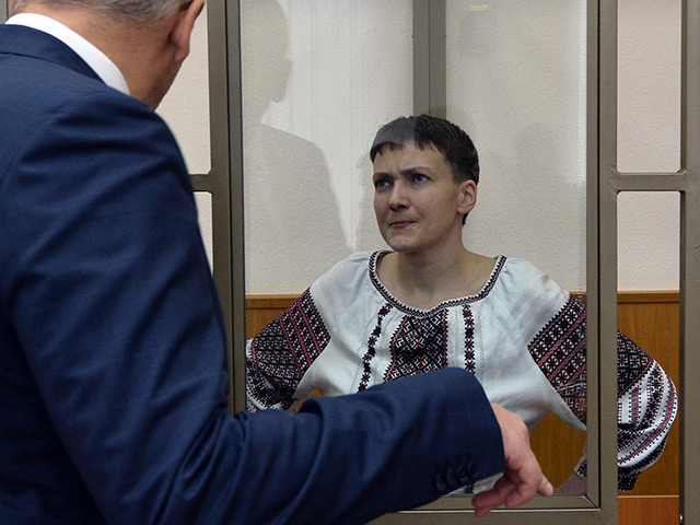 Сотрудники Памфиловой проверят состояние Савченко, объявившей в пятницу сухую голодовку
