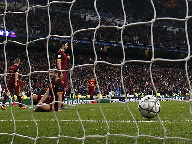 Испанский футбольный клуб "Реал" и немецкий "Вольсфбург" завоевали путевки в 1/4 финала Лиги чемпионов УЕФА сезона 2015/16, одолев своих соперников по сумме двух матчей
