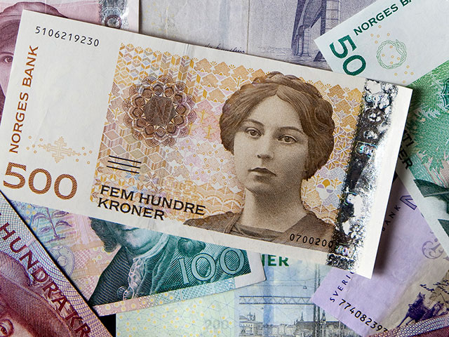 Норвежец нашел в камине почти 350 тыс. норвежских крон (38 тыс. долларов) и пожертвовал их на благотворительность