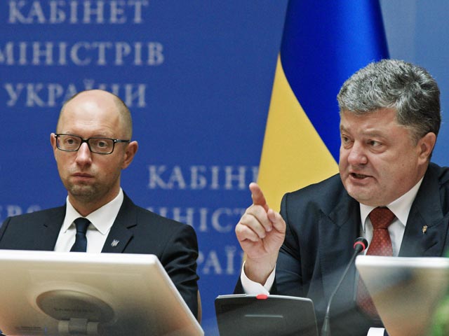 Президент Украины Петр Порошенко и премьер-министр Арсений Яценюк продолжают обсуждения кандидатуры на пост главы правительства