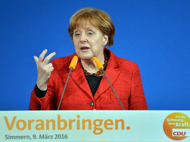 Канцлер Германии Ангела Меркель раскритиковала закрытие балканского маршрута мигрантов, объявленное тремя странами-членами ЕС - Австрией, Словенией и Хорватией